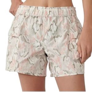 🎉HP🎉 NWT Free People Printed In The Wild Mid Rise Shorts  Paperbag Shorts